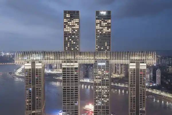 Чунцин архитектурный: маршрут по Raffles City.